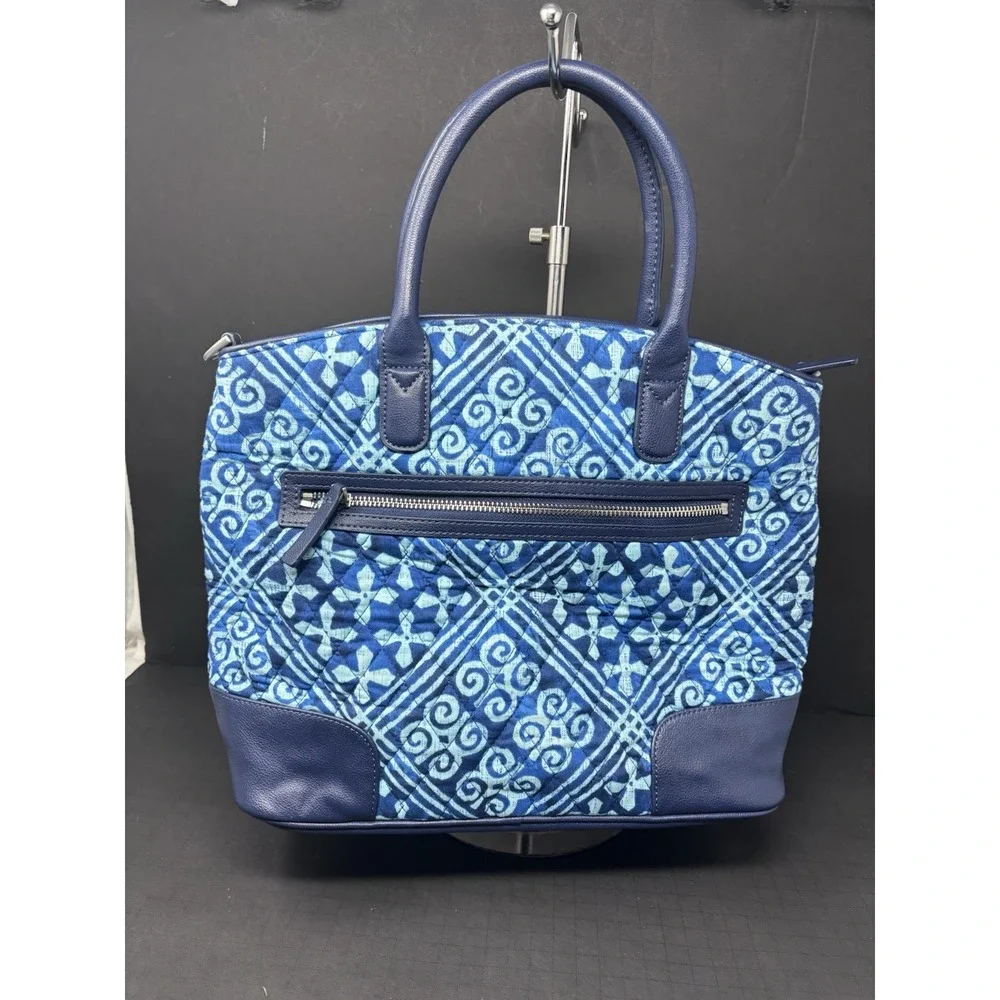 Vera Bradley Vivian Blue Hobo Printed Cotton &‎ Leather Trim Hand Bag Medium